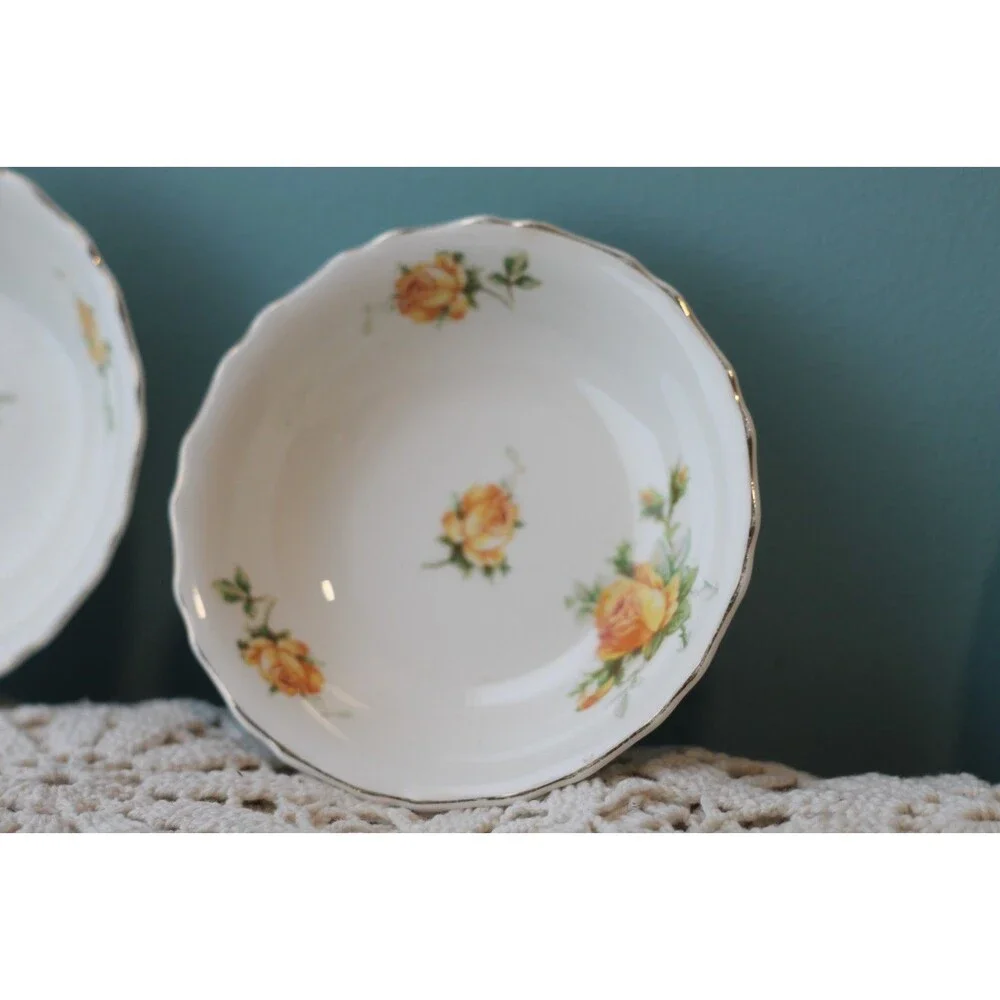 Canonsburg Yellow Rose Fruit/Dessert (Sauce) Bowl 5 1/4